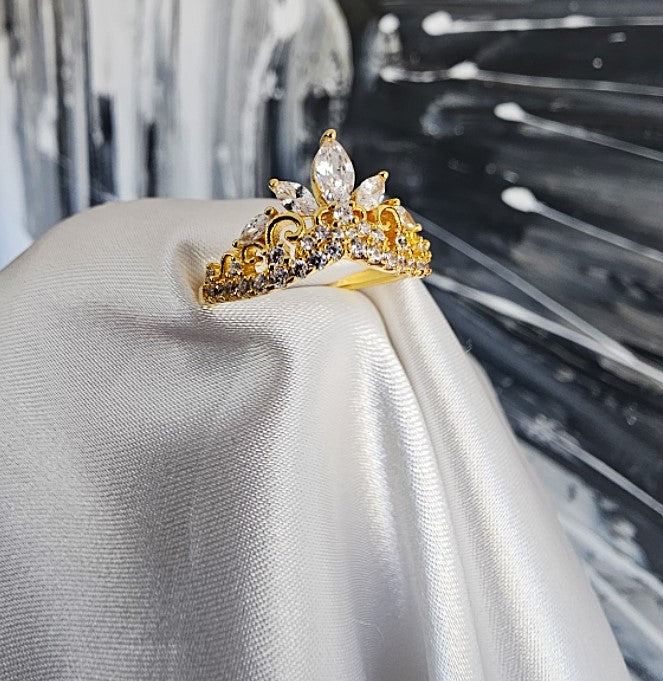 Eternally love™ | PRINCESS WISHBONE GOLD PLATED RING